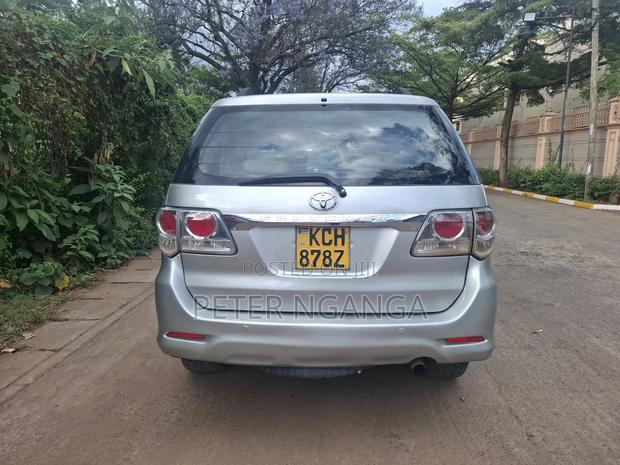 Toyota Fortuner 3.0 D AWD 2010 Silver
