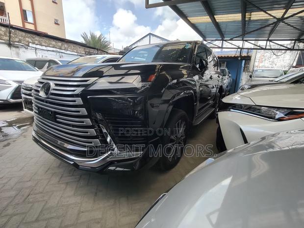 Lexus LX 600 2022 Black