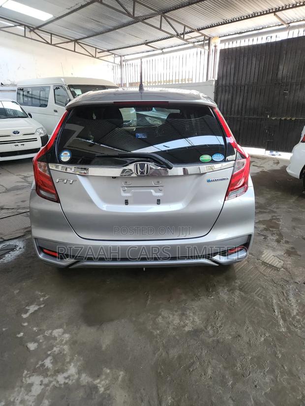 Honda Fit 2018 Silver