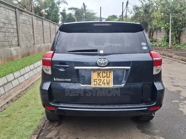 Toyota Vanguard 2012 Gray