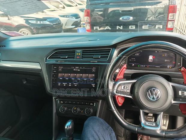 Volkswagen Tiguan 2.0T SEL R-Line Black AWD 4MOTION 2019 Black