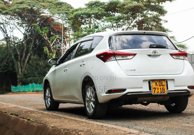 Toyota Auris 2015 Pearl