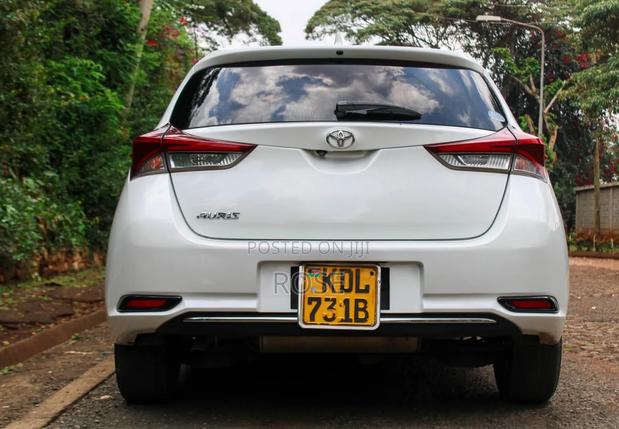 Toyota Auris 2015 Pearl