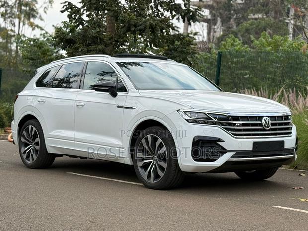 Volkswagen Touareg 2019 White