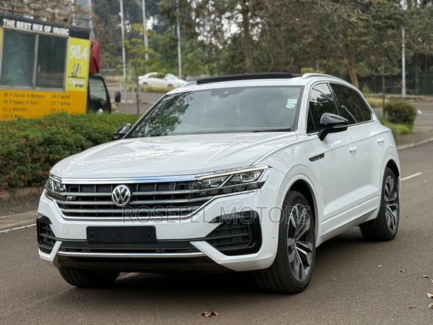 Volkswagen Touareg 2019 White