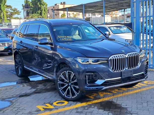 BMW X7 xDrive50i 2020 Gray