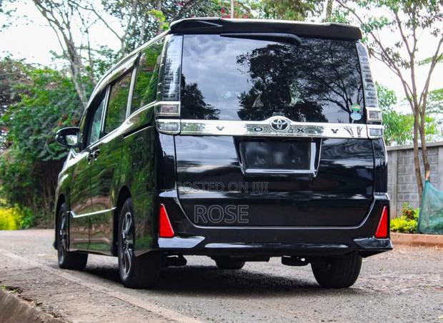 Toyota Voxy 2018 Black