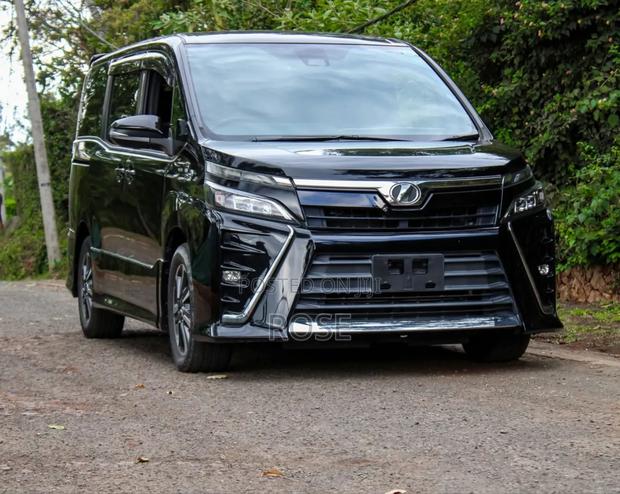 Toyota Voxy 2018 Black