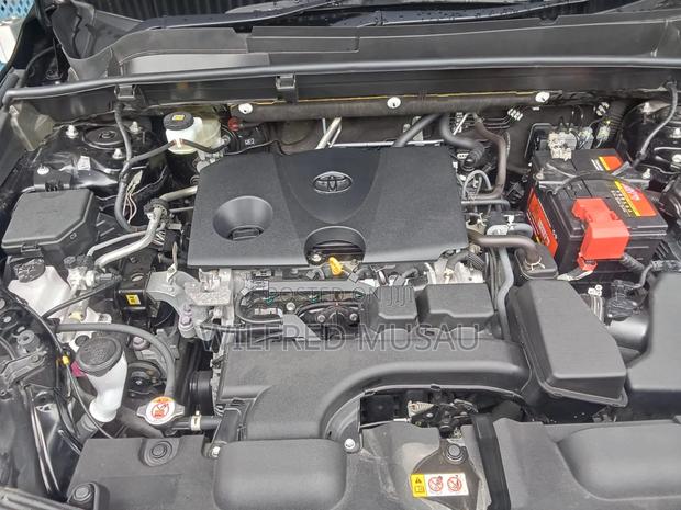 Toyota Harrier 2.0 2020 Black