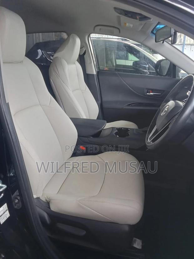 Toyota Harrier 2.0 2020 Black