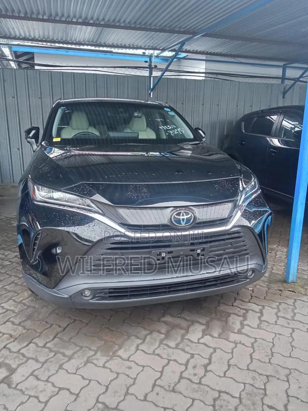 Toyota Harrier 2.0 2020 Black