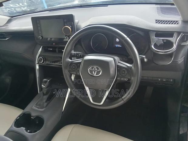 Toyota Harrier 2.0 2020 Black
