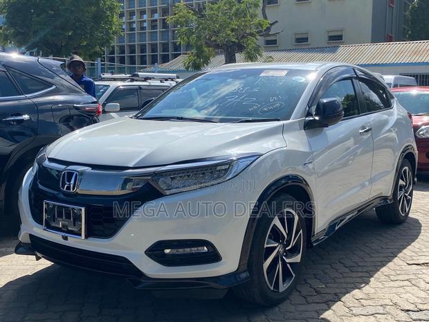 Honda Vezel 2018 White