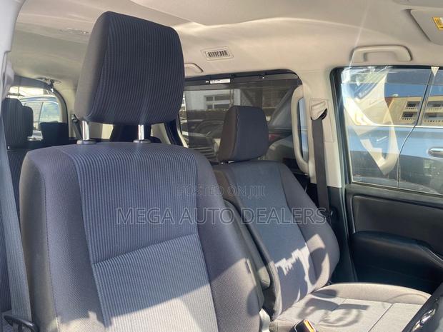 Toyota Voxy 2018 Blue