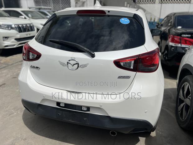 Mazda Demio 2018 White