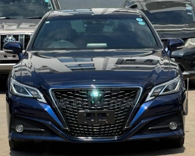 Toyota Crown 2019 Blue