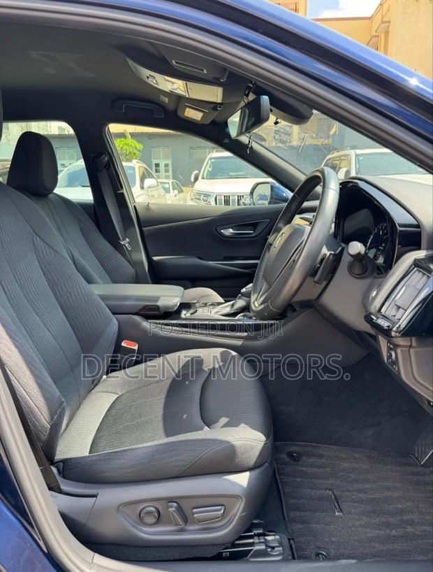 Toyota Crown 2019 Blue