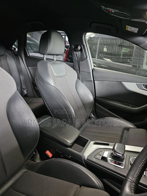 Audi A4 2.0T Premium AWD quattro 2018 Gray