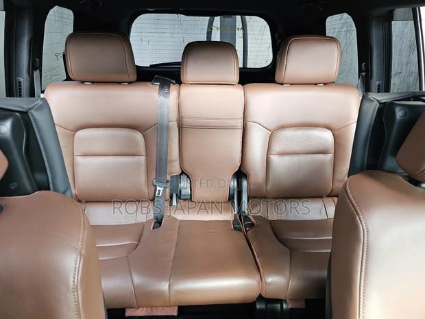 Toyota Land Cruiser 4.6 V8 ZX 2017 Gray