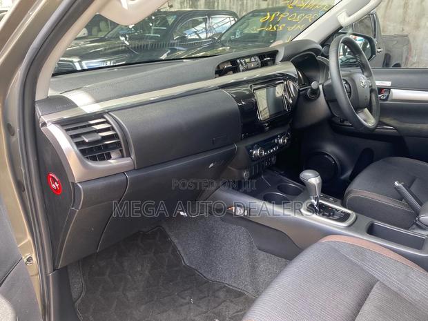 Toyota Hilux 2020