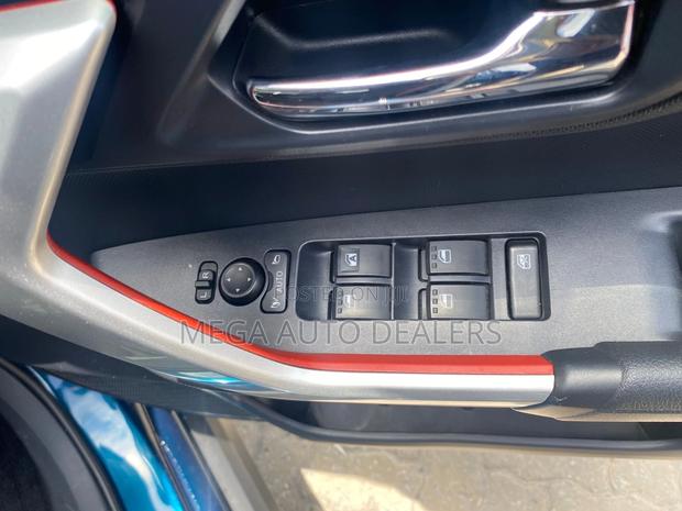 Toyota Raize 2019 Blue