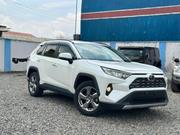 Toyota RAV4 XLE Premium AWD 2019 White for sale