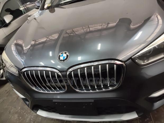 BMW X1 sDrive28i FWD 2018 Gray