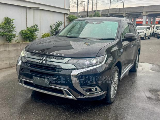 Mitsubishi Outlander 2.4 PHEV AWD 2018 Black