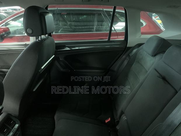 Volkswagen Tiguan 2.0T SEL FWD 2018 Blue