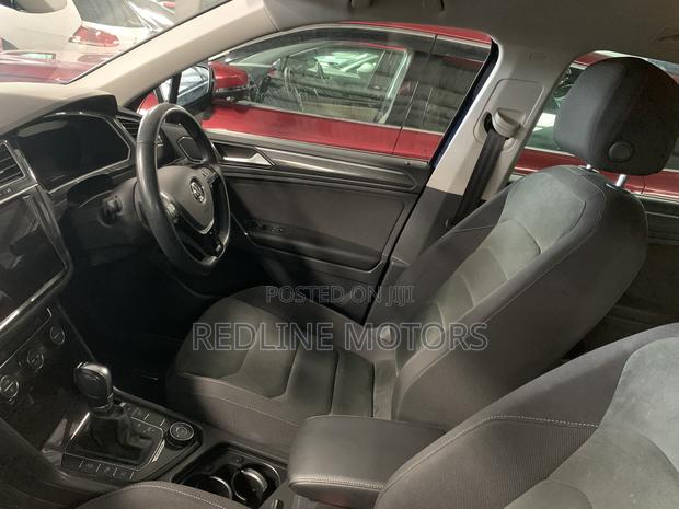 Volkswagen Tiguan 2.0T SEL FWD 2018 Blue