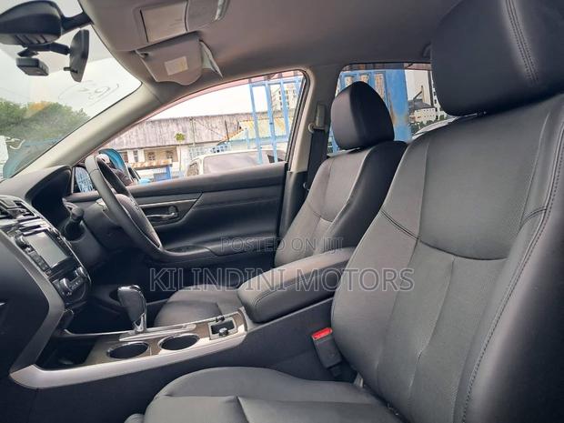 Nissan Bluebird 2018 Black