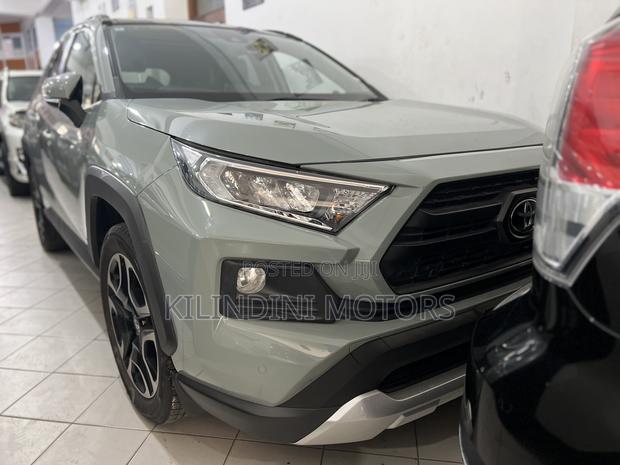 Toyota RAV4 2019 Green