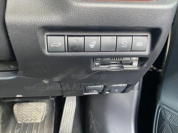 Toyota RAV4 2021 Black