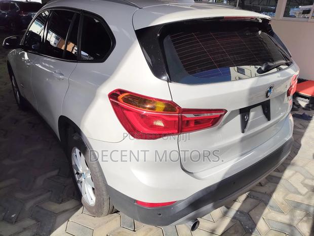 BMW X1 xDrive28i AWD 2018 White