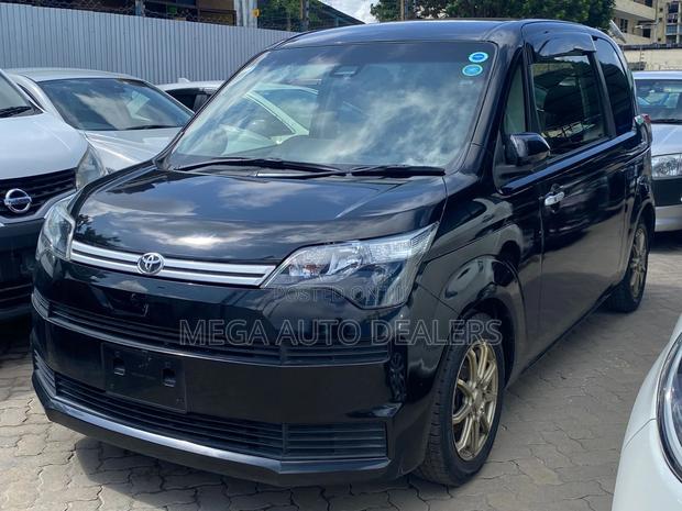 Toyota Spade 2018 Black