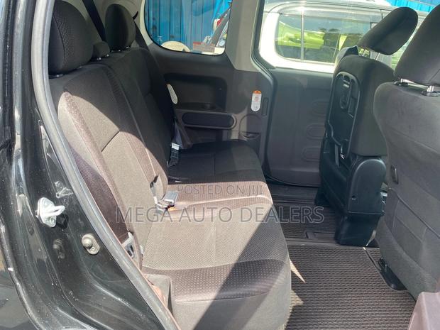 Toyota Spade 2018 Black