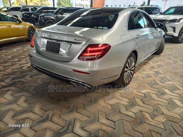 Mercedes-Benz E400 2019 Silver