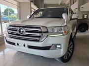 Toyota Land Cruiser 4.6 V8 ZX 2018 Off white for sale