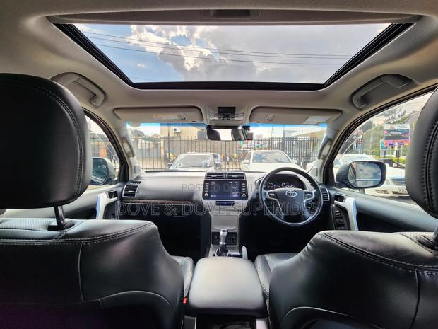 Toyota Land Cruiser Prado 2.8 2020 Black