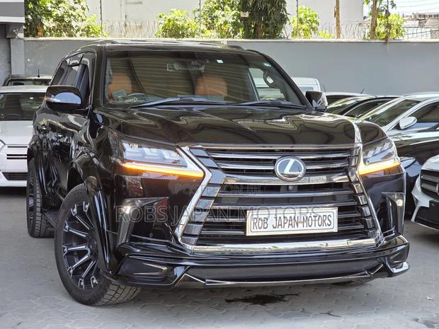 Lexus LX 570 AWD 2019 Gray