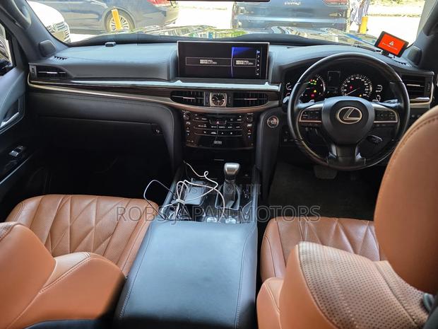 Lexus LX 570 AWD 2019 Gray