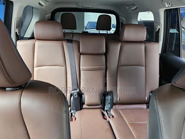 Toyota Land Cruiser Prado 2.8 2017 Black