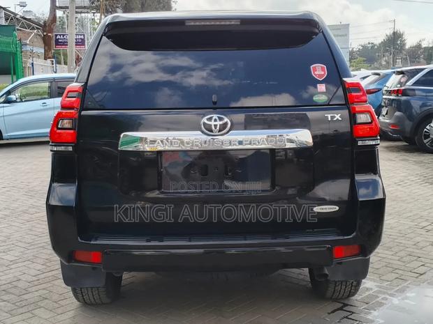 Toyota Land Cruiser Prado 2.8 2018 Black
