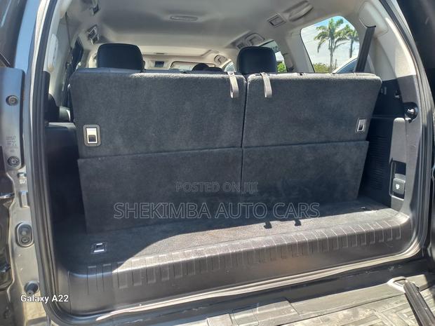 Toyota Land Cruiser Prado 2.8 2020 Gray