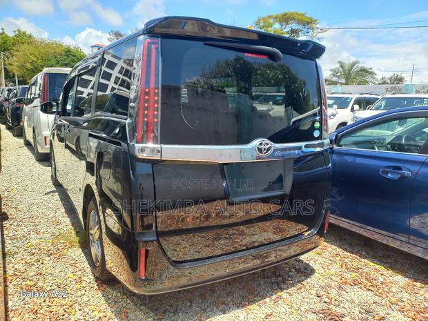 Toyota Noah 2.0 FWD (7 Seater) 2019 Black
