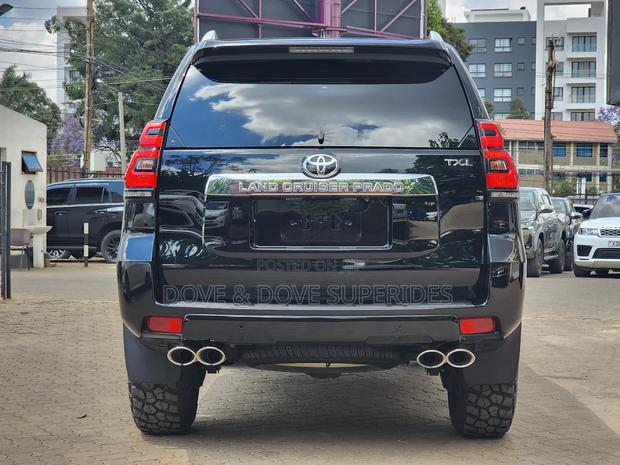 Toyota Land Cruiser Prado 2.8 2019 Black