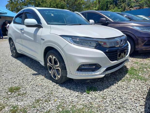 Honda Vezel 1.5 Hybrid 2WD 2019 White