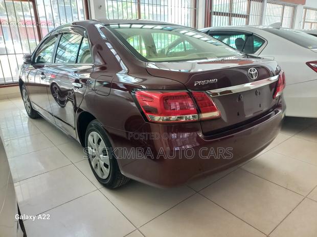 Toyota Premio 1.5 FWD 2019 Maroon