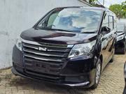 Toyota Noah 2.0 FWD (7 Seater) 2018 Purple for sale