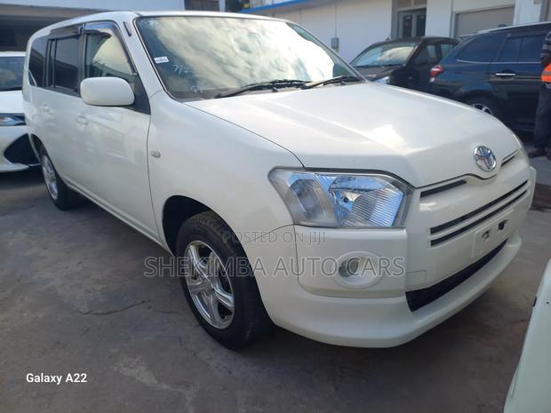 Toyota Succeed 2020 White